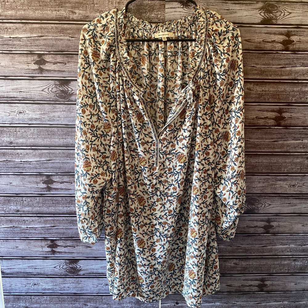 Max Studio Women's Long-Sleeved Blouse Size‎ 3X White Floral V-Neck